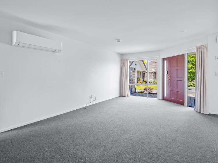 2/19 Tancred Street Ashburton_7