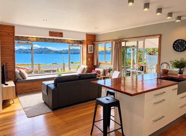 Dreaming of a Beautiful Affordable Lakeside Haven?
