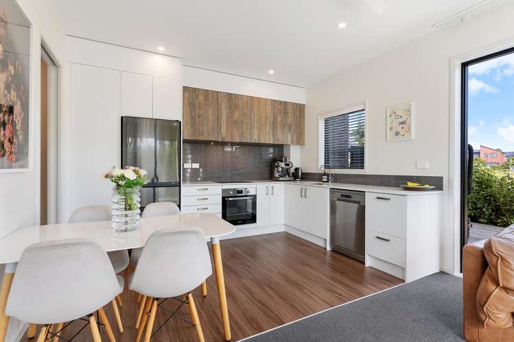 49 Waka Moana Drive Hobsonville_5