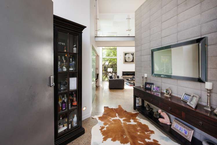 297 Fitzherbert Avenue West End_2