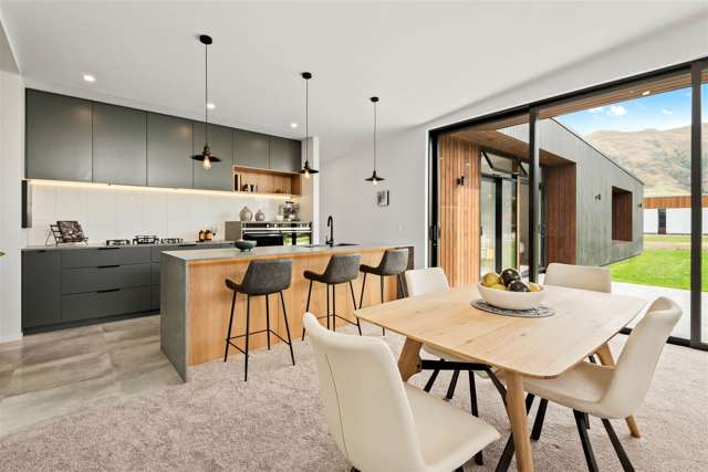 19 Stackbrae Avenue Wanaka_3