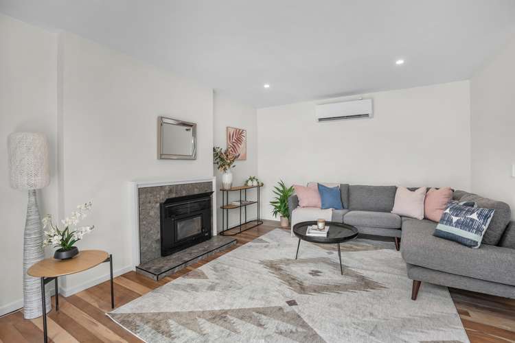 6 Johnston Grove Taita_1