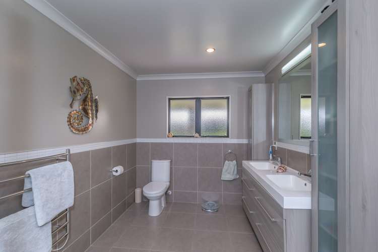 22 Waipuna Grove Levin_10