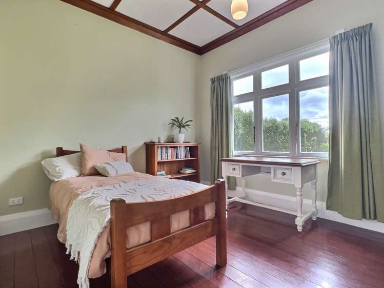 14 Russell Street Otane_10