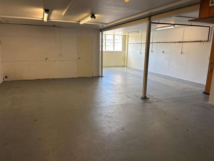 Unit 1, 15 Lake Road Frankton_6