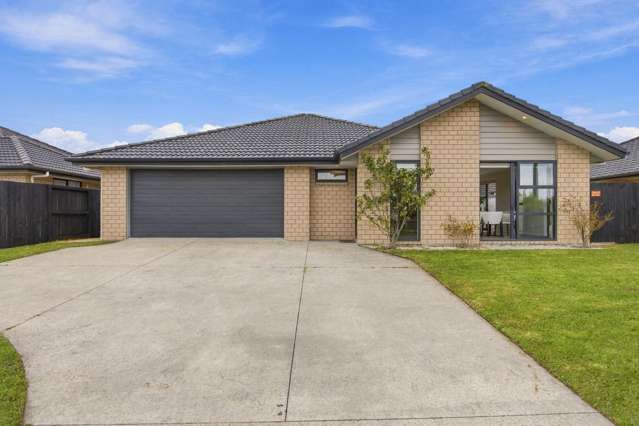 Easy Family Living in a Standout Location