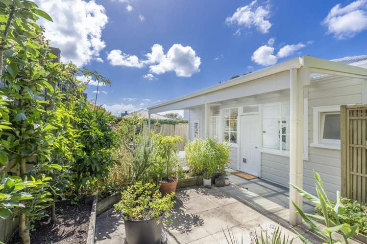 18a Woodside Road Mount Eden_31