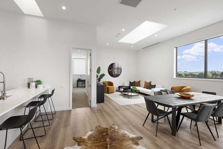 7/14 Tamariki Avenue Orewa_3