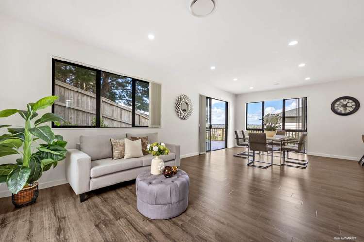 24 Ascension Crescent Orewa_4