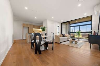 304/48 Esmonde Road_3