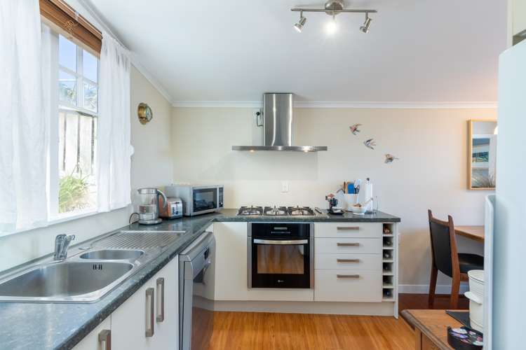 13 Thornley Street Titahi Bay_5