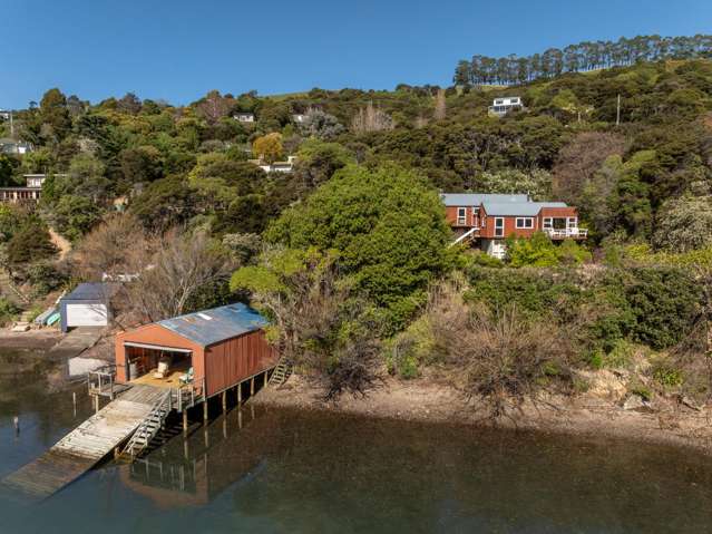 Breathtaking waterfront opportunity