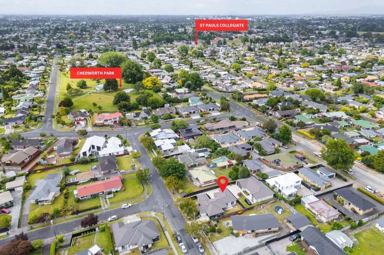 2/7 Rutherford Street Chedworth_12