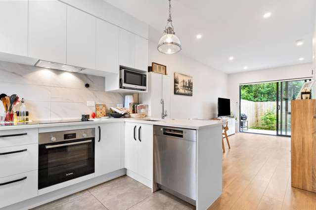 7/241 Don Buck Road Massey_4