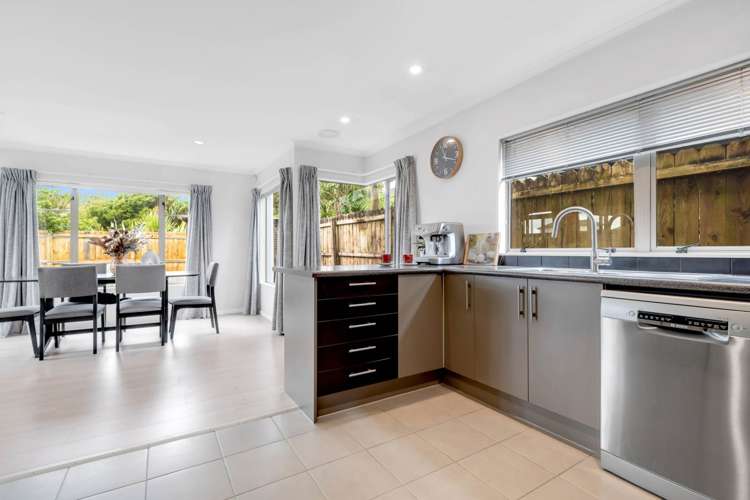 2 Dapple Place Flat Bush_7