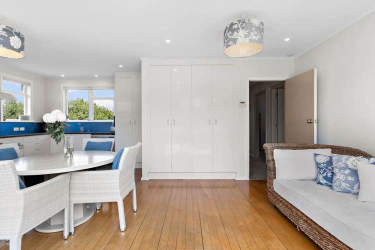 16 Clairville Crescent Wai O Taiki Bay_11