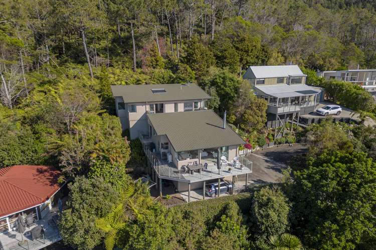 10 Patricia Place Hahei_24