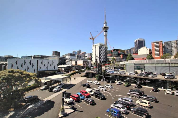 2.5 / 18  Sale Street Freemans Bay_12