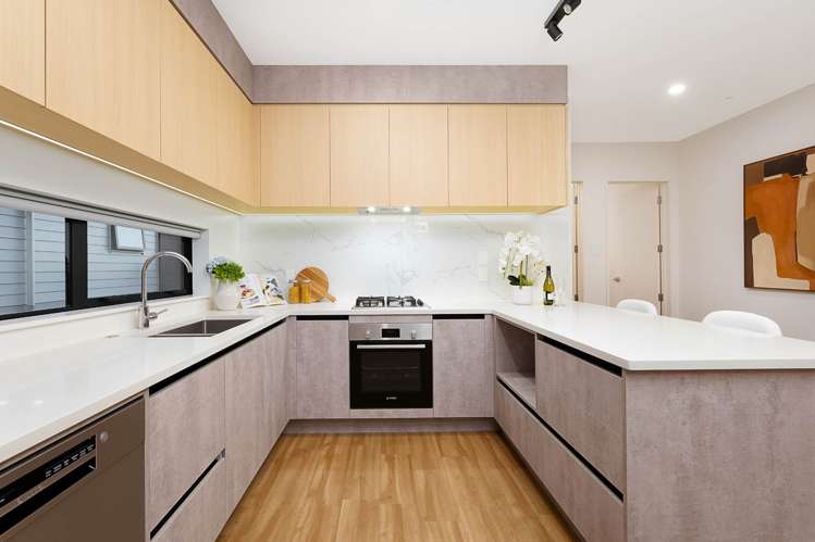101C Beach Road Te Atatu Peninsula_11