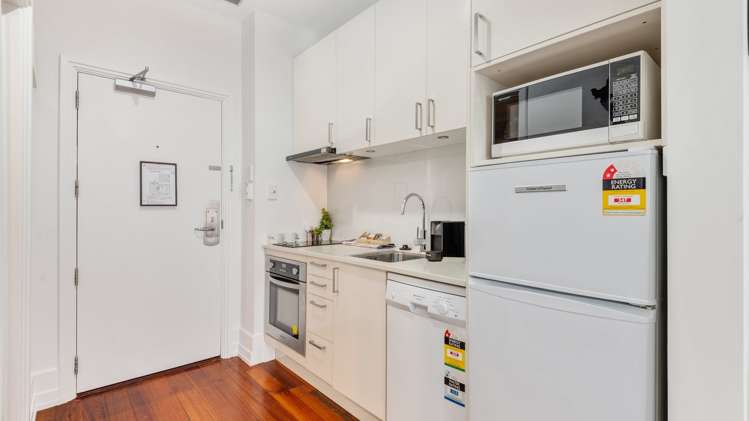 719/35 Hobson Street Auckland Central_6