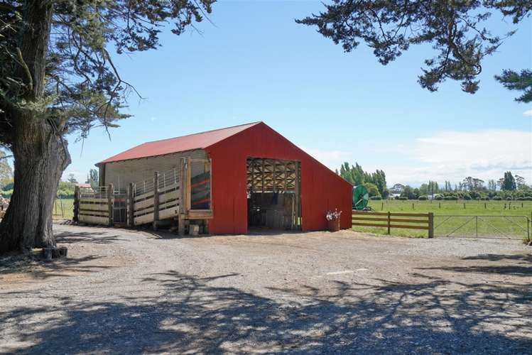 25 Jessons Road Harewood_16