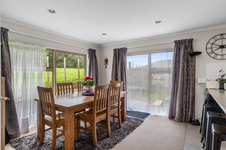 4 Ribbonwood Close_2