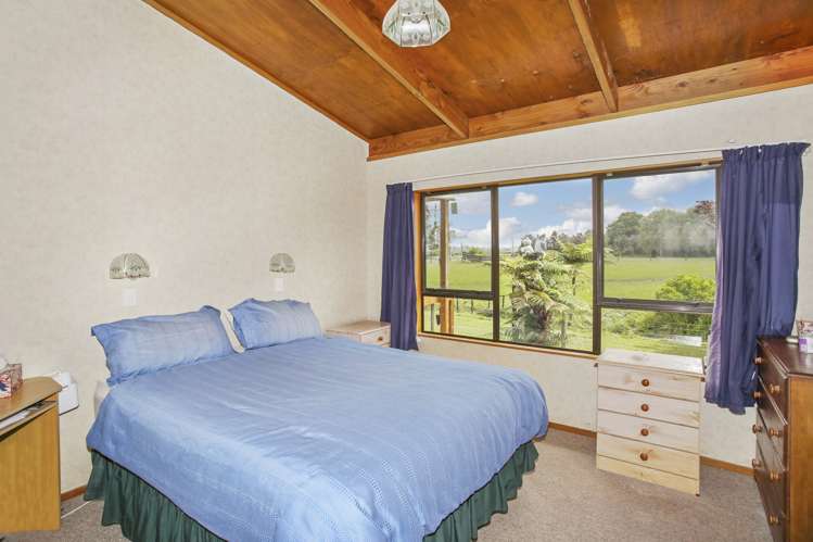 221 Cossey Road Drury_11