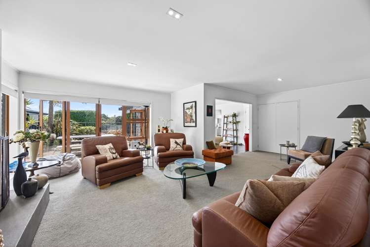 14 Davita Place Farm Cove_9