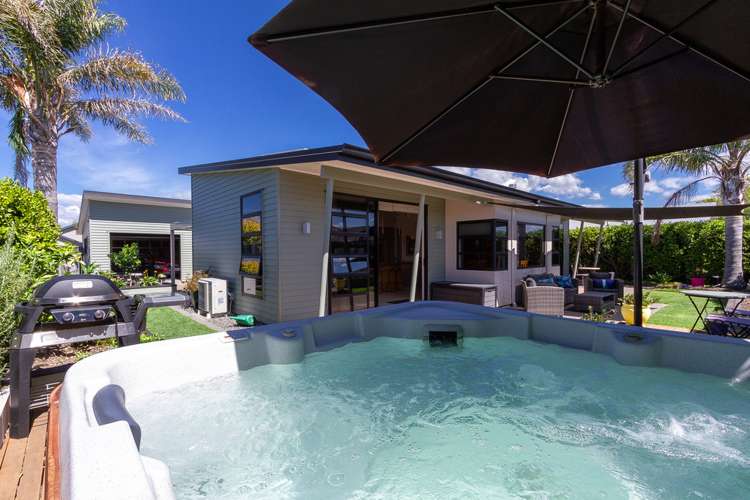 10 Pacific Avenue Poraiti_14