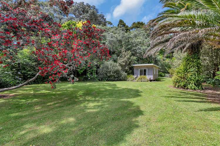 121 Ohawini Road Oakura_19