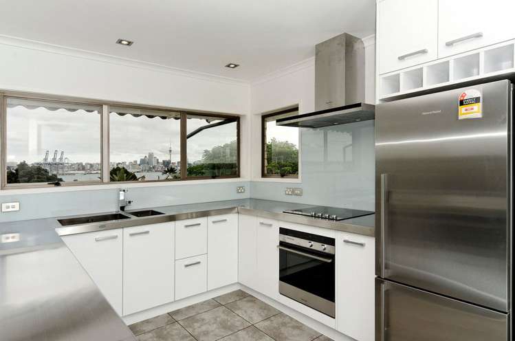 3/47 Clarence Street Devonport_3