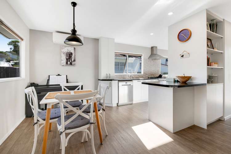 20 Spargo Road Massey_5