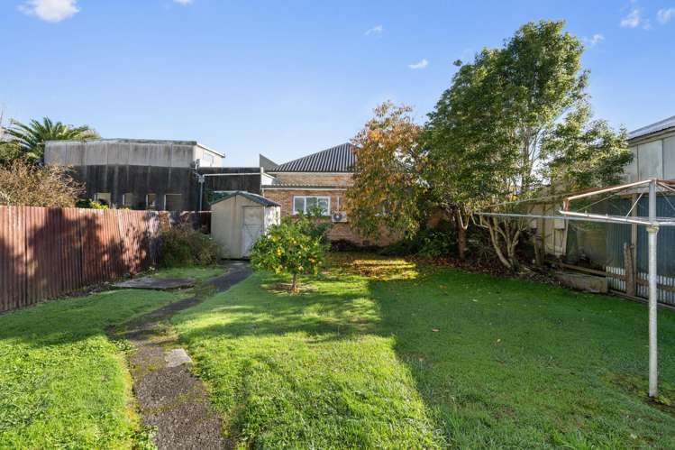 5 Queen Street Paeroa_10