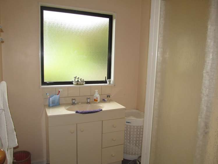 29 Neighbours Street Waimangaroa_9