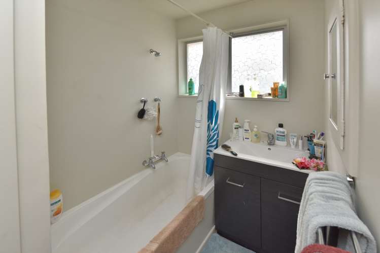 2/11 Queenspark Drive Parklands_5