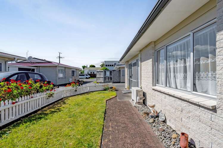 2/36 Hine Street New Plymouth Central_6