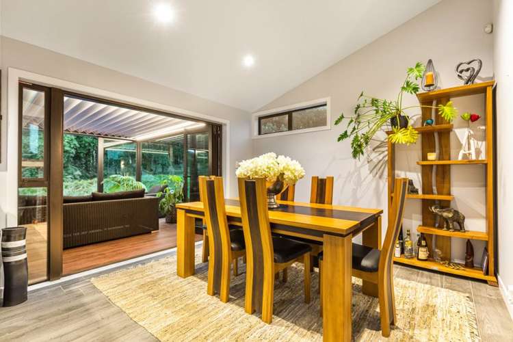 1079 Kahikatea Flat Road Waitoki_12