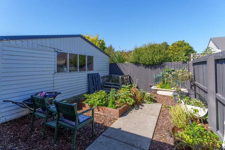 7A Kaplan Avenue Islington_12