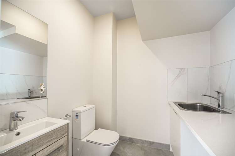 71c Glenmore Road Sunnyhills_10