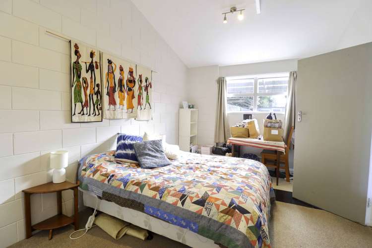 31 Somerset Crescent Highbury_16