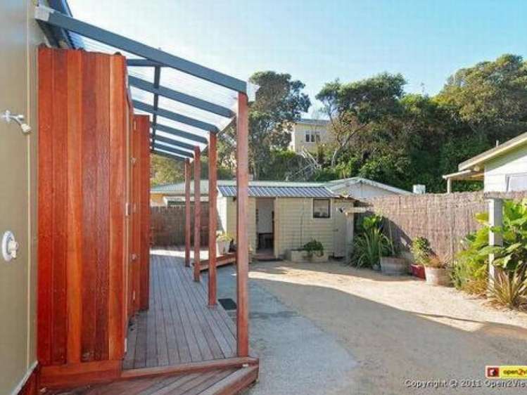 2/37 The Esplanade Raumati South_5