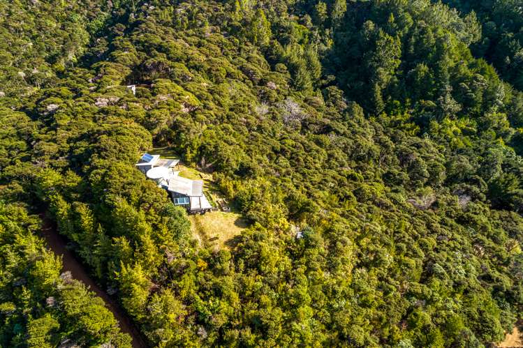 522 Cowes Bay Road Waiheke Island_9