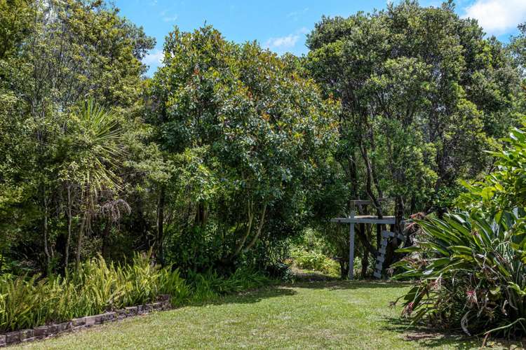 28 Pohutukawa Avenue Red Beach_27