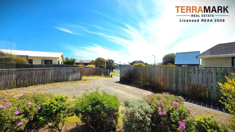 40 Simcox Street Otaki Beach_12