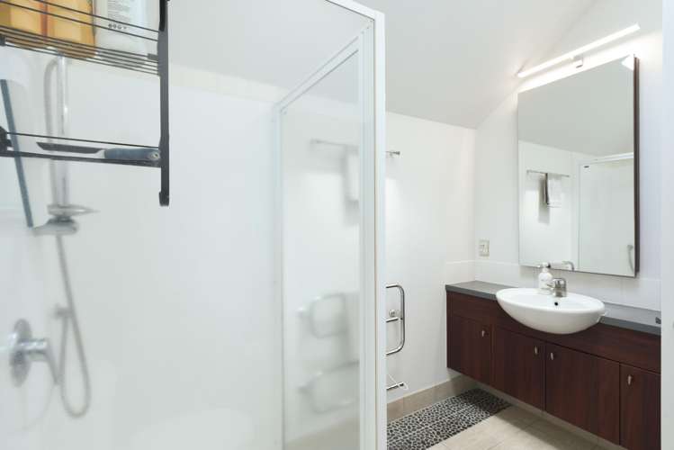 13/1420 Hamurana Road Mourea_17