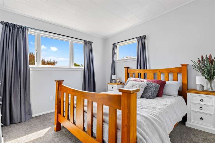 70 Woodbury Street Russley_11