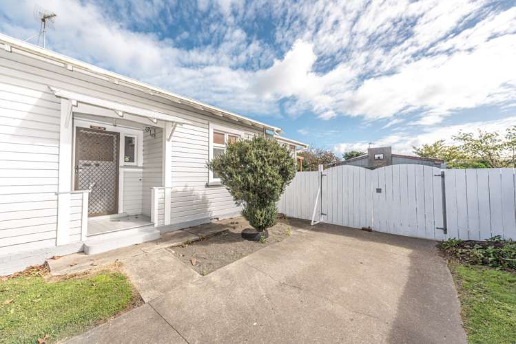 12 Holyoake Street Wanganui East_21