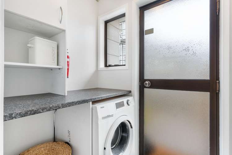 2/141 Verbena Road Birkdale_16