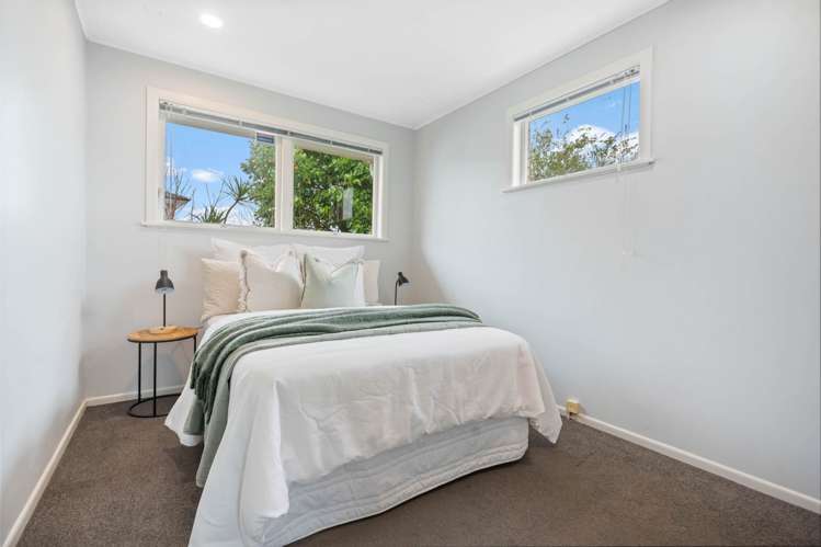 2/102 McLeod Road Te Atatu South_10