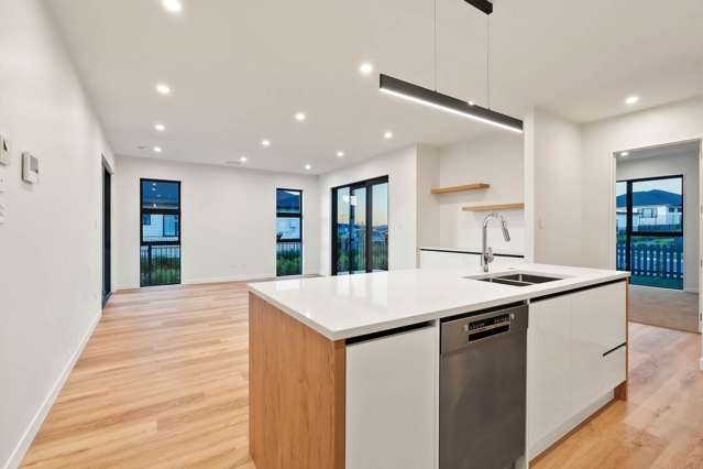 13 Tipu Crescent Wainui_1